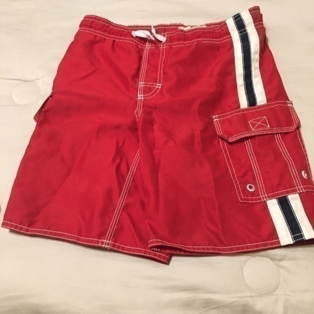 Old Navy Boys size small 6/7 swim trunks